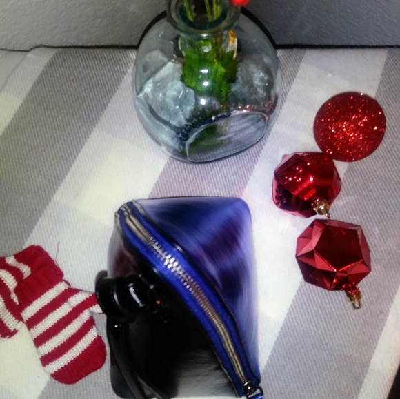 NWT-DVF triangle miaudiere w/ strap - Picture 6 of 6